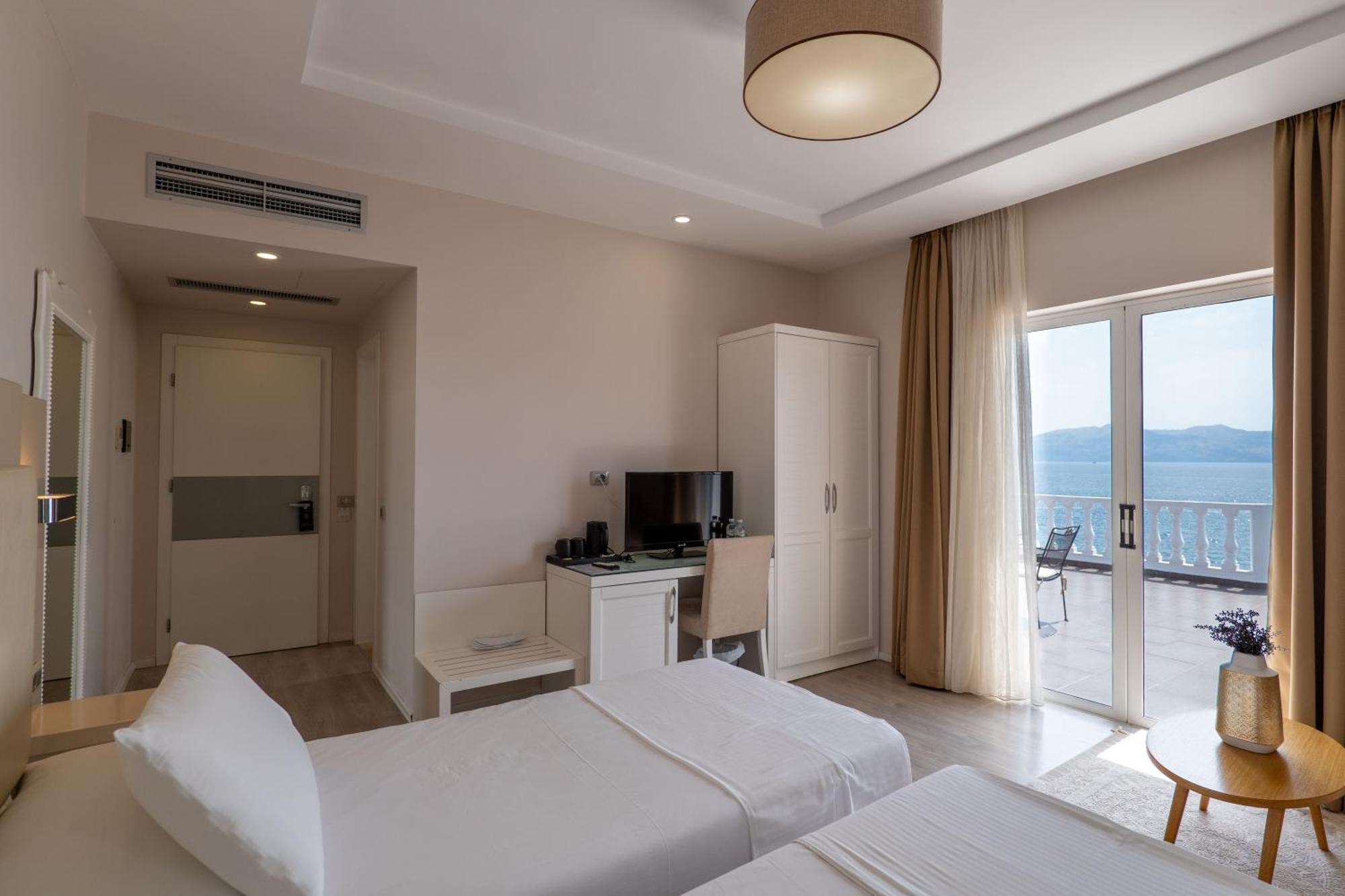 Hotel Sejko Саранда Екстер'єр фото